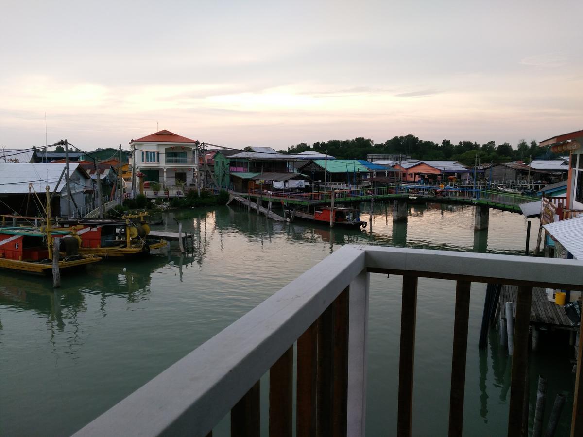 Pulau Ketam D'Island Beds&Cafe Apartment Bagan Pulau Ketam Exterior photo